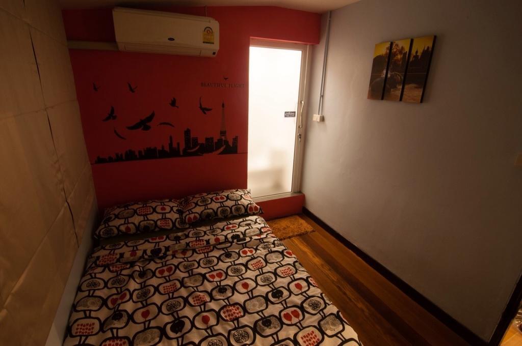 Eat-Ting Hostel Bang Sao Thong Exterior photo