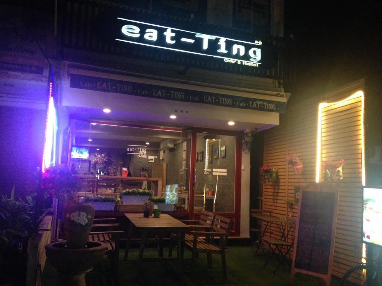 Eat-Ting Hostel Bang Sao Thong Exterior photo